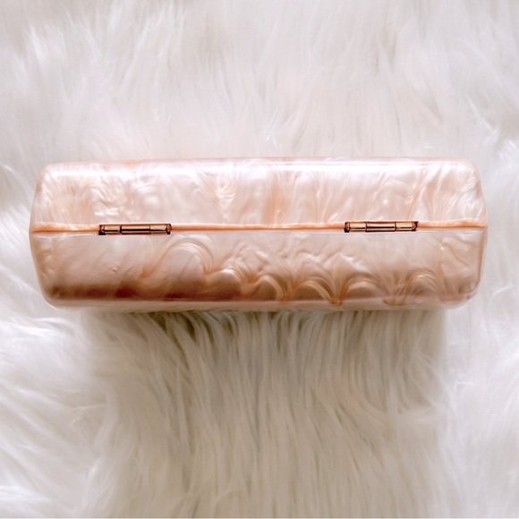 Elsa Acrylic Swirl Rounded Box Clutch Bag - Picture 7 of 8